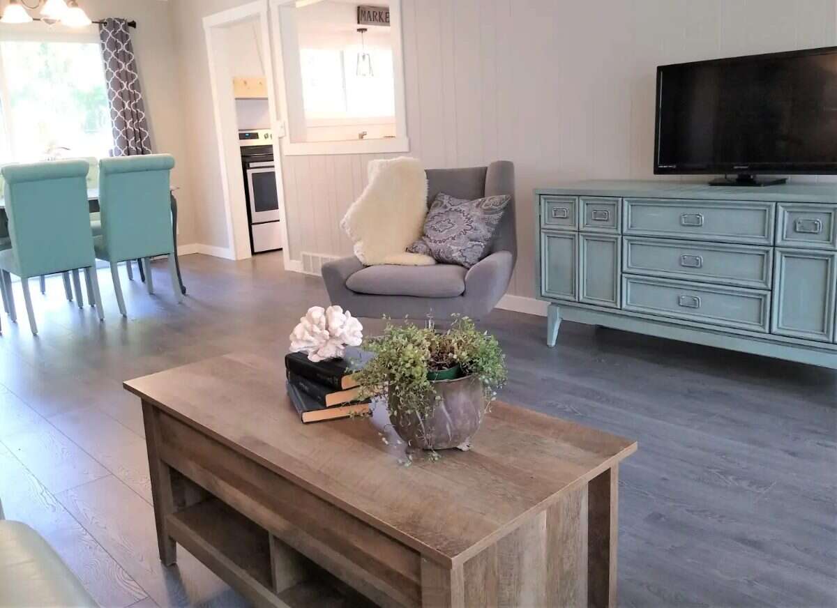 Renovated 5 Bedroom Home in North Castlegar