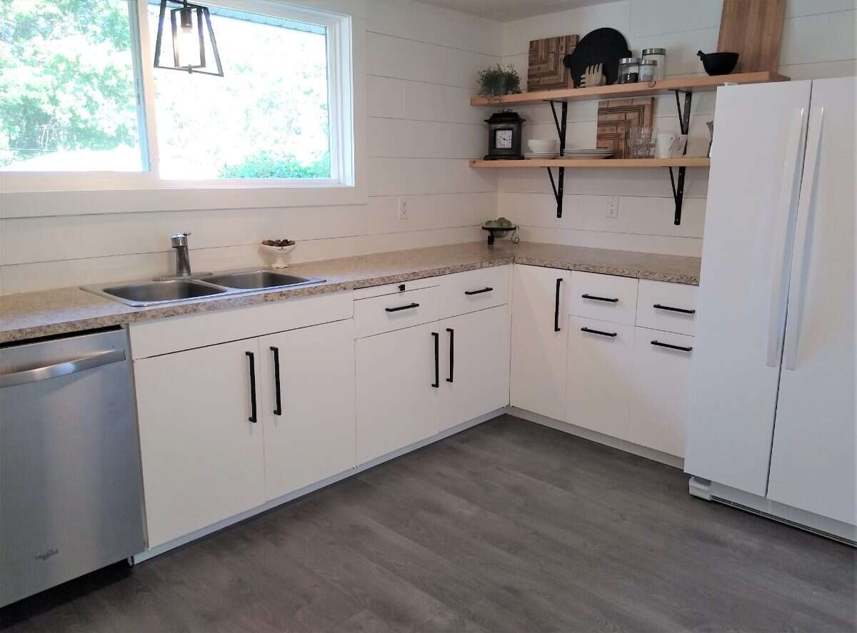 Renovated 5 Bedroom Home in North Castlegar