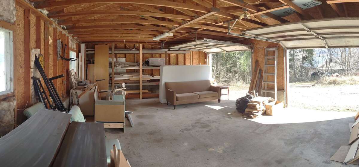 Renovated 5 Bedroom Home in North Castlegar