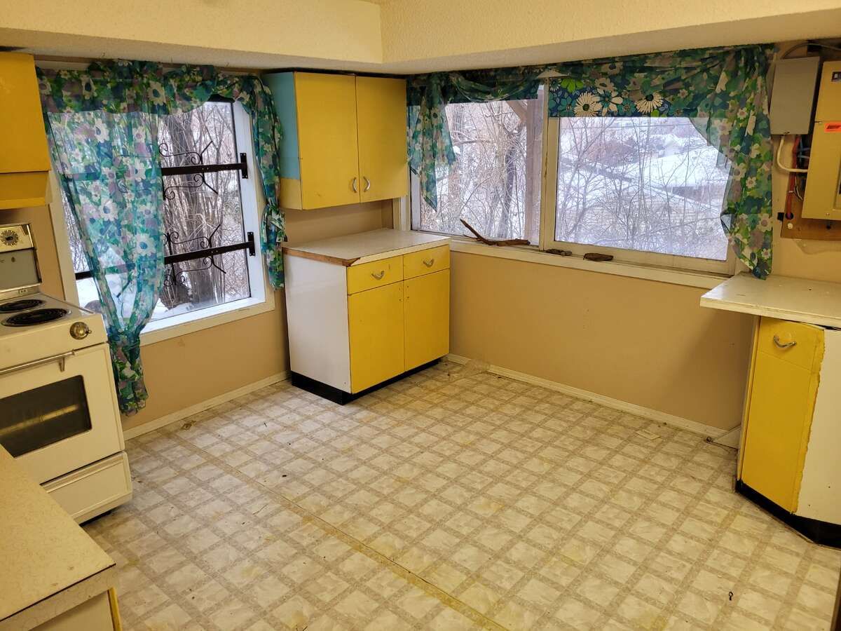 Basement kitchen with views