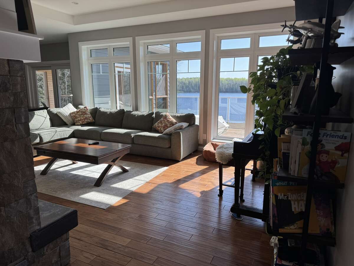 Great room overlooking the lake