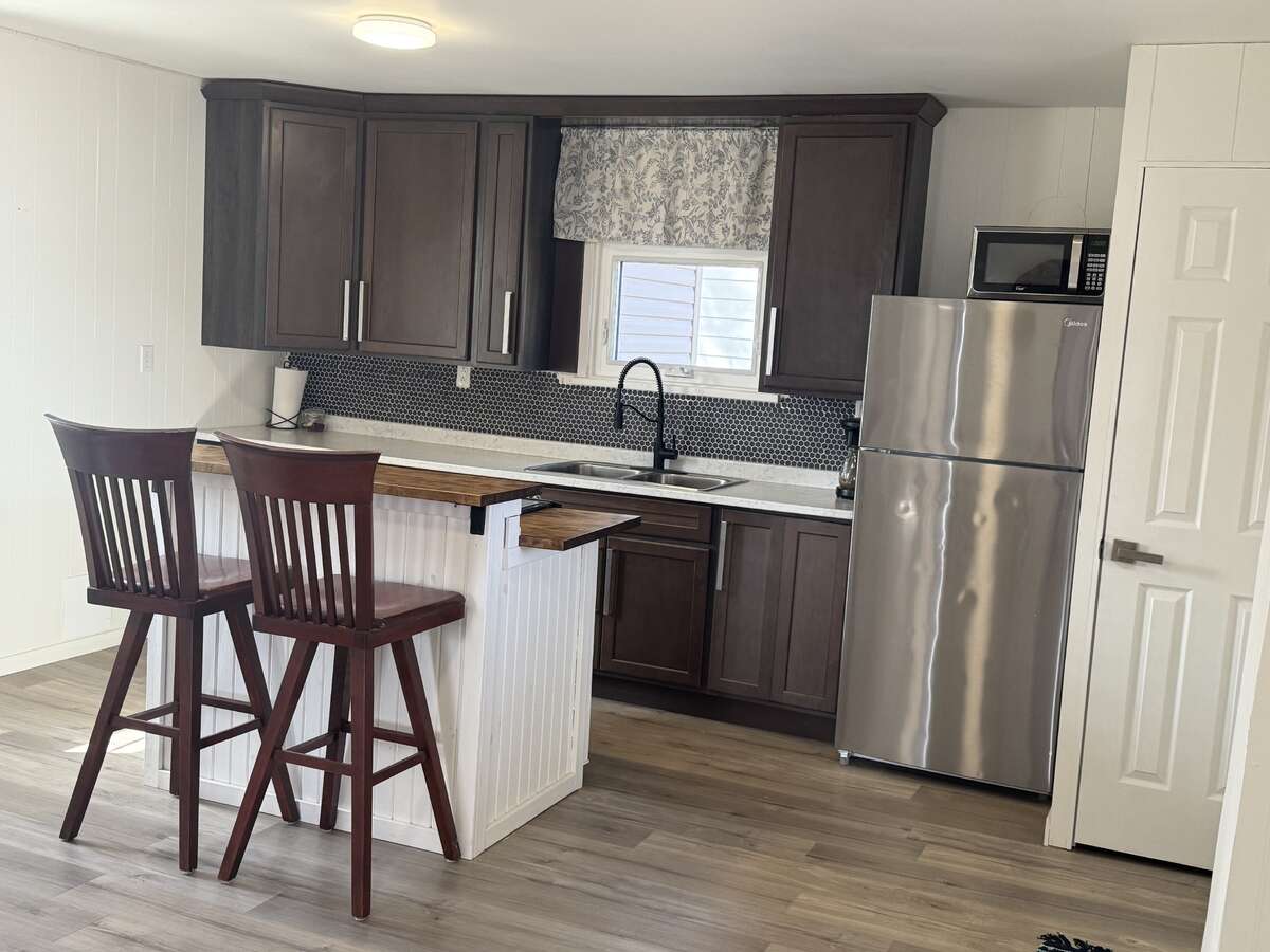 Lakeview Home on 1 acre in town