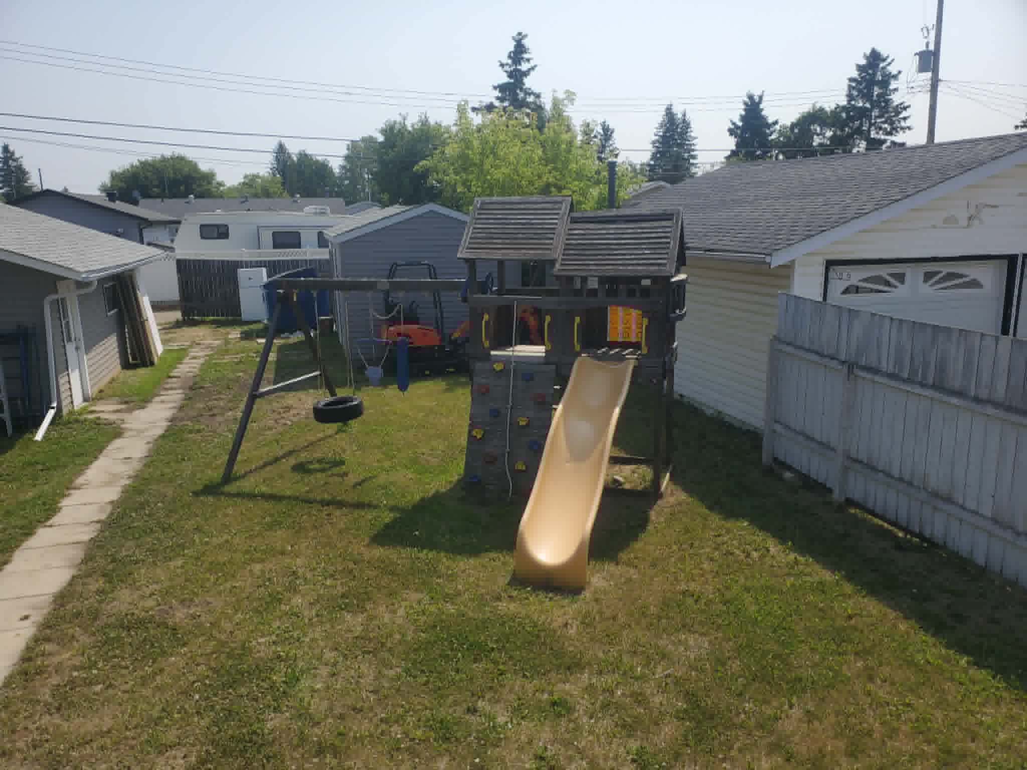 Renovated 4 b/r split level home w Separate Suite