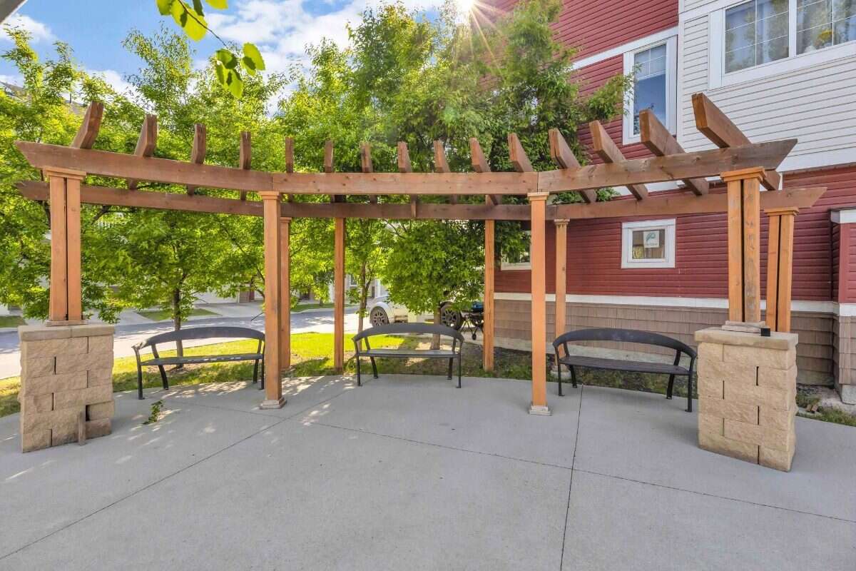 2 Bedroom 1 Bath Condo in South Pointe 