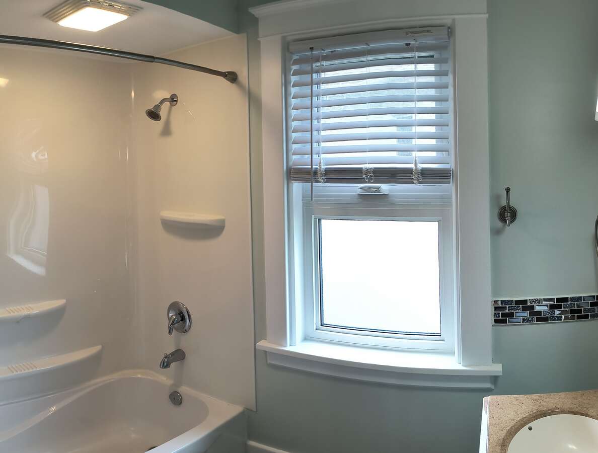 Move-in-ready Bungalow in the Heart of Sarnia