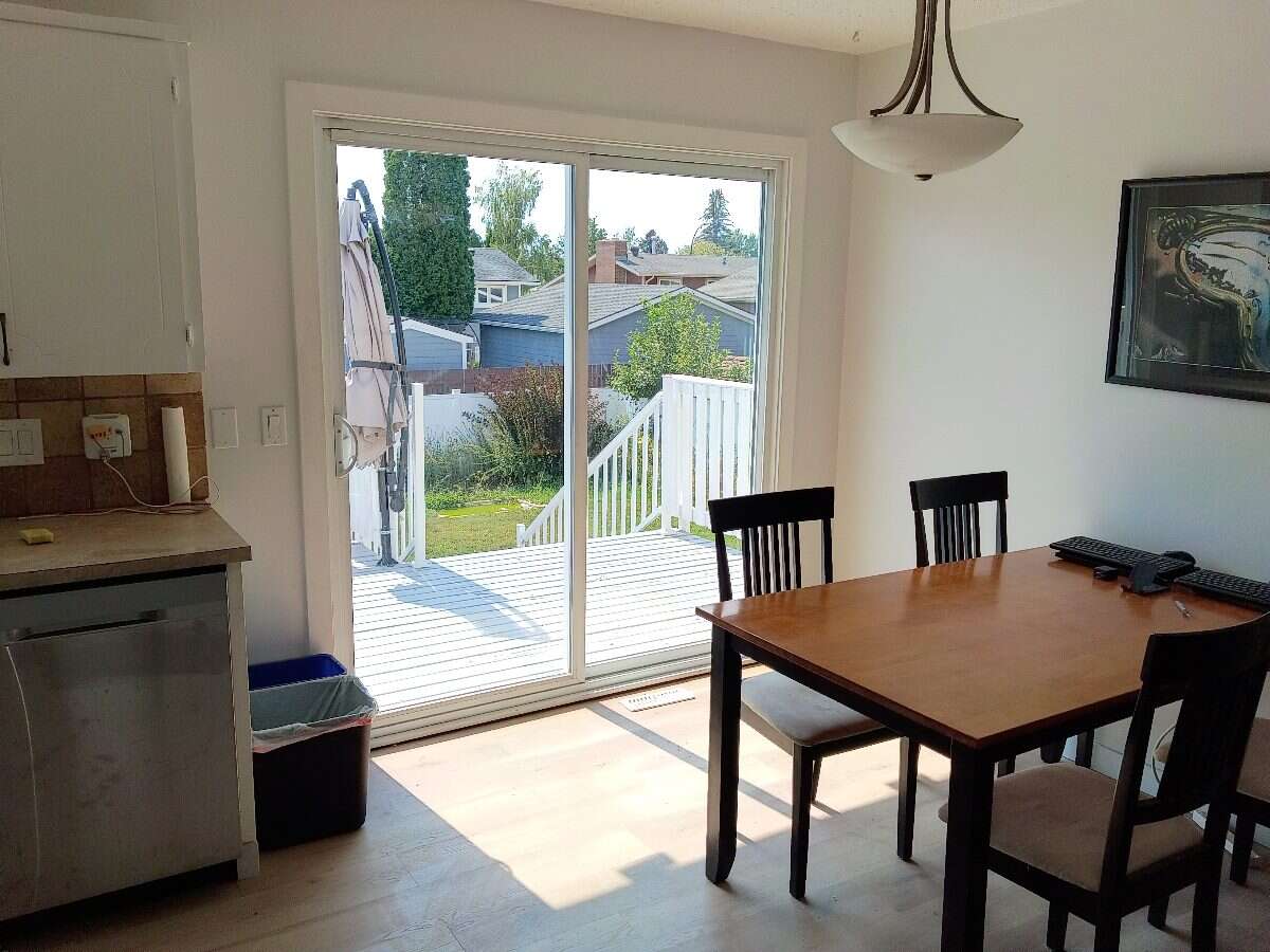 4 bedroom 2 bath home on quiet street in Glen Ross