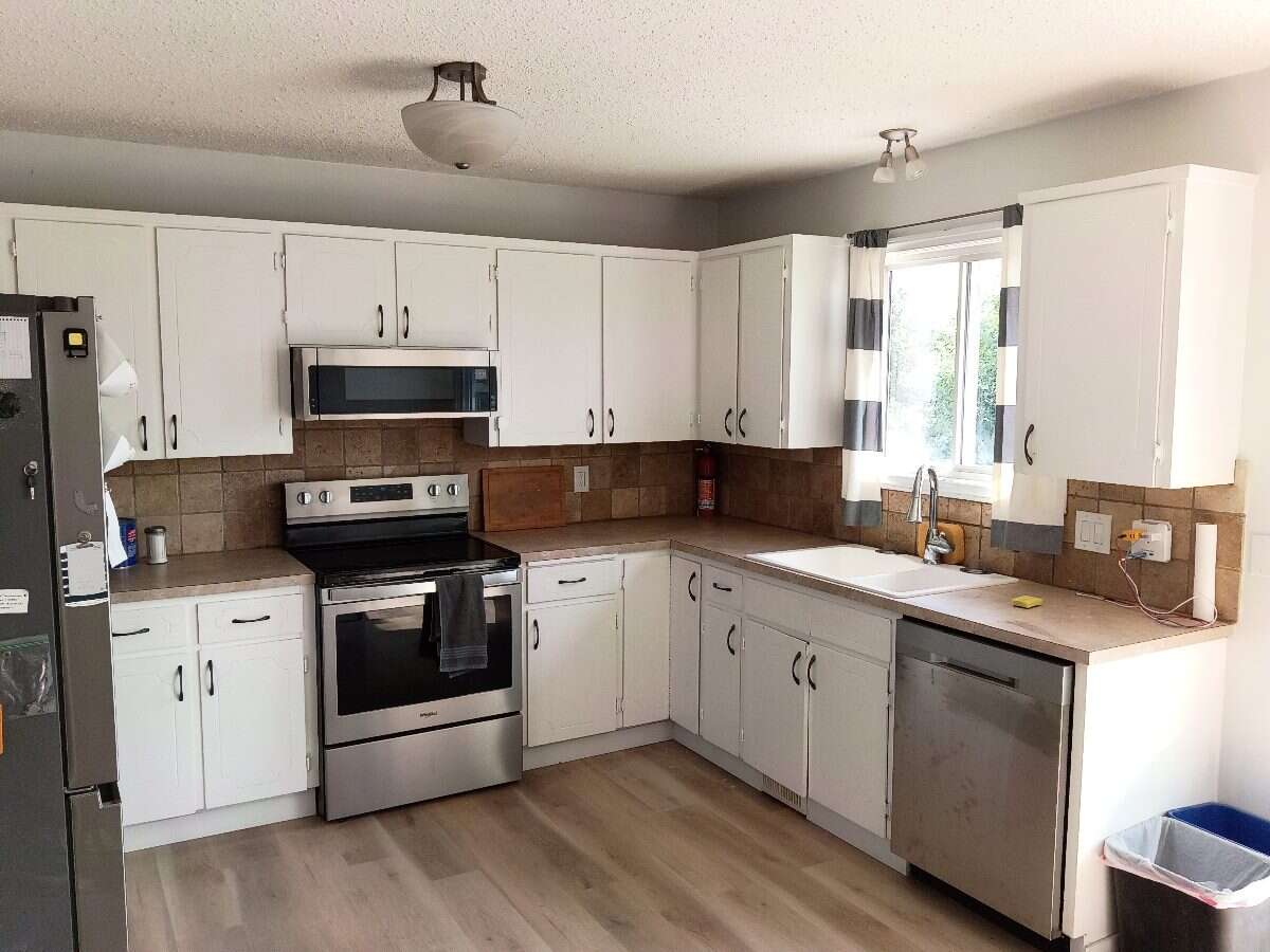 4 bedroom 2 bath home on quiet street in Glen Ross