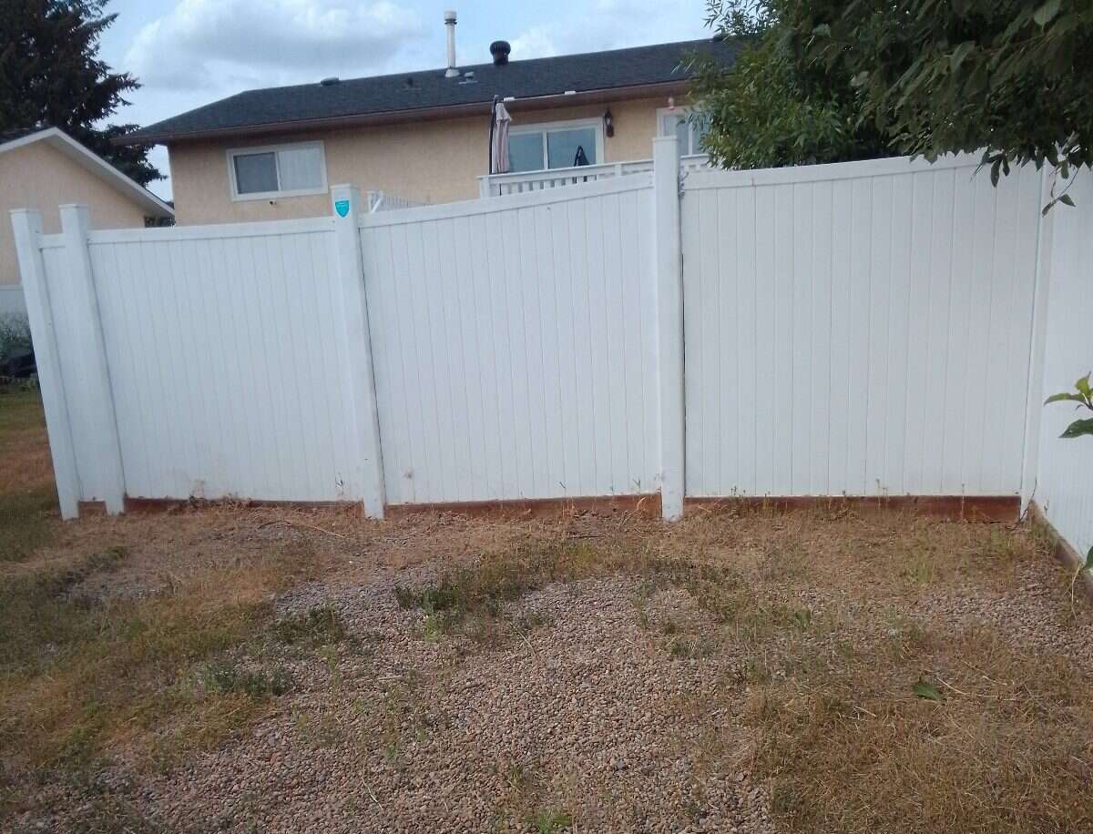 4 bedroom 2 bath home on quiet street in Glen Ross