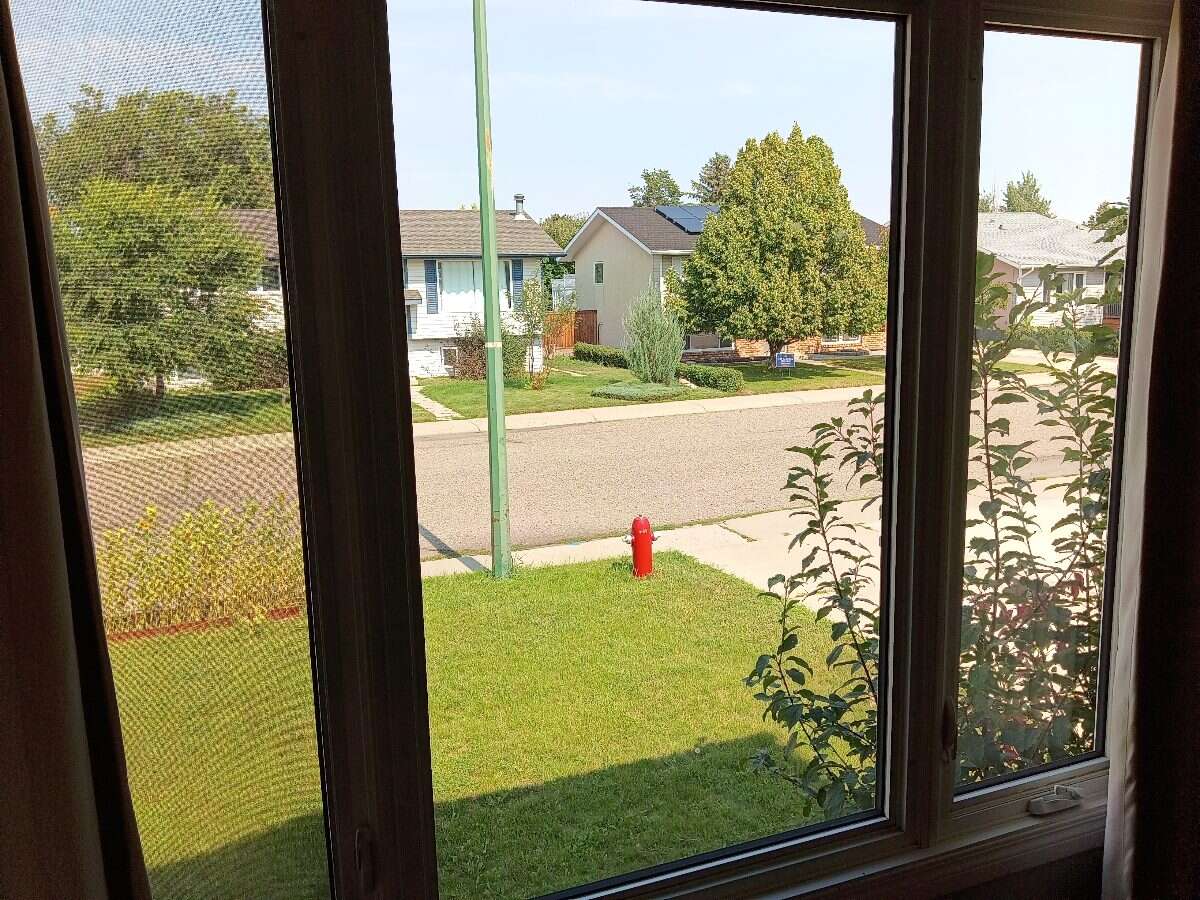 4 bedroom 2 bath home on quiet street in Glen Ross