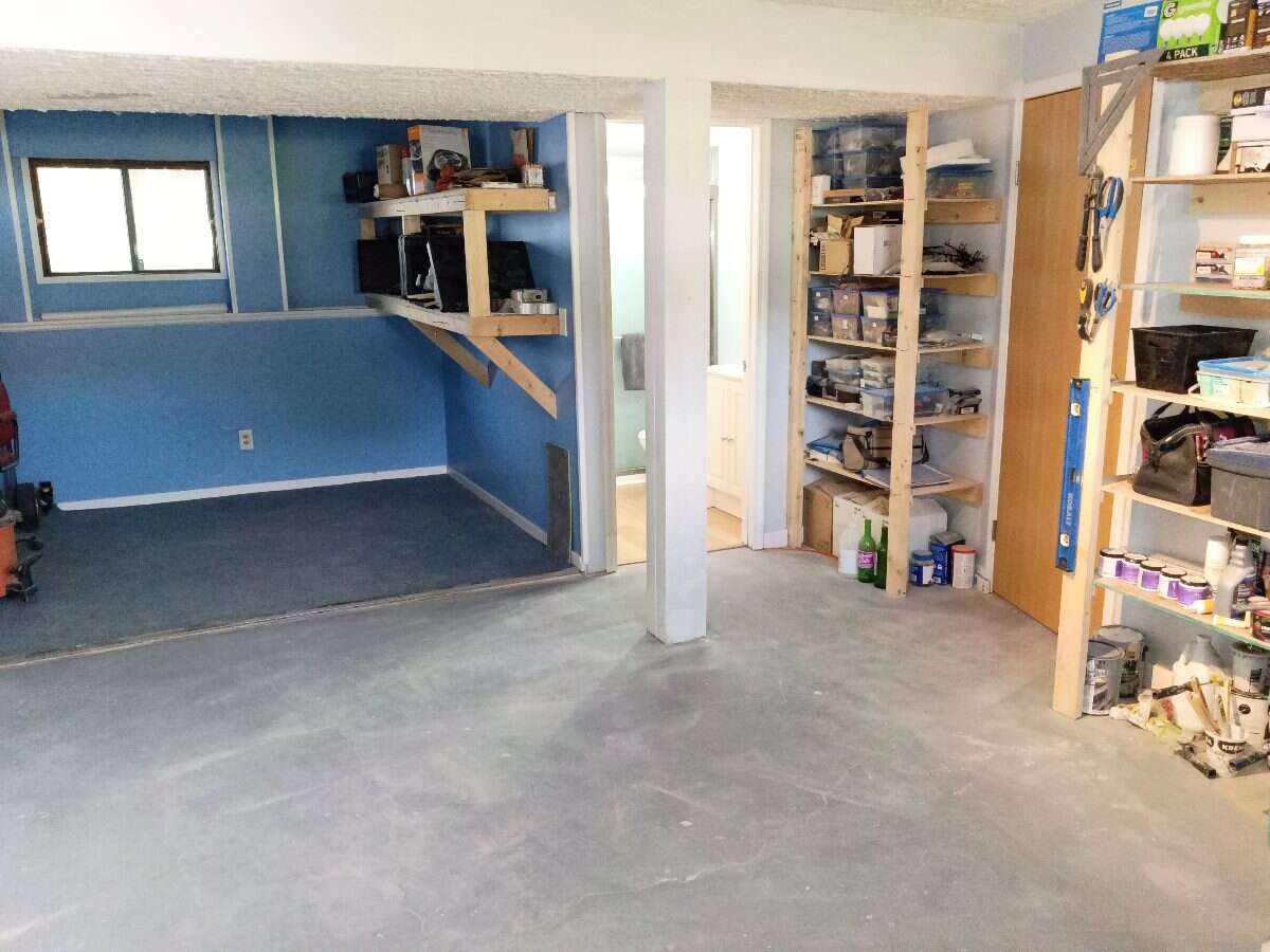 4 bedroom 2 bath home on quiet street in Glen Ross