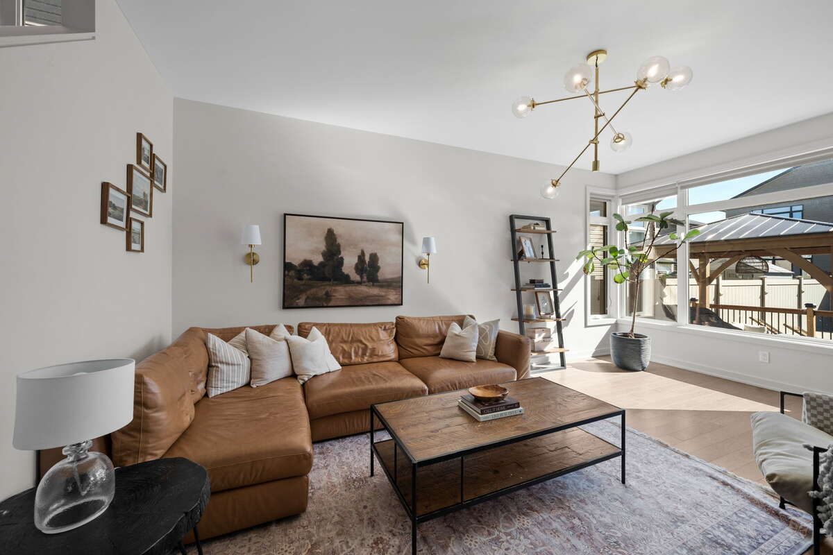 Beautifully Upgraded 4-Bedroom Home!