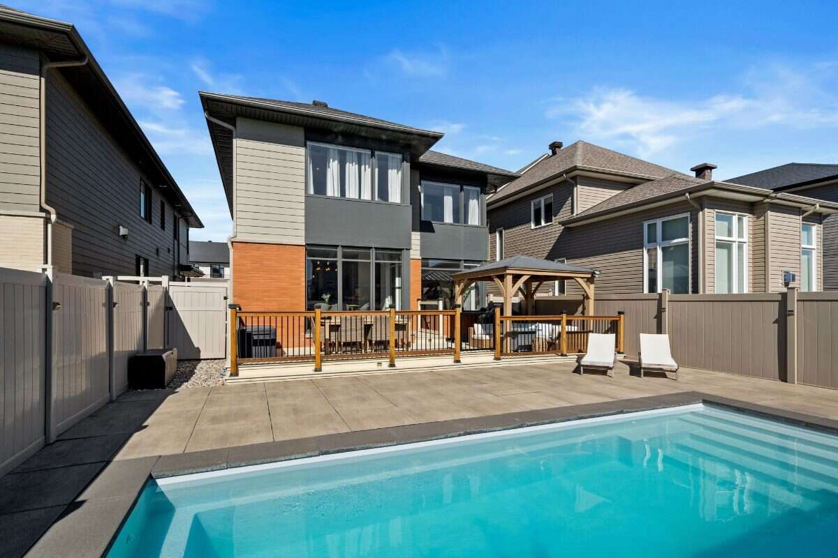 Beautifully Upgraded 4-Bedroom Home!