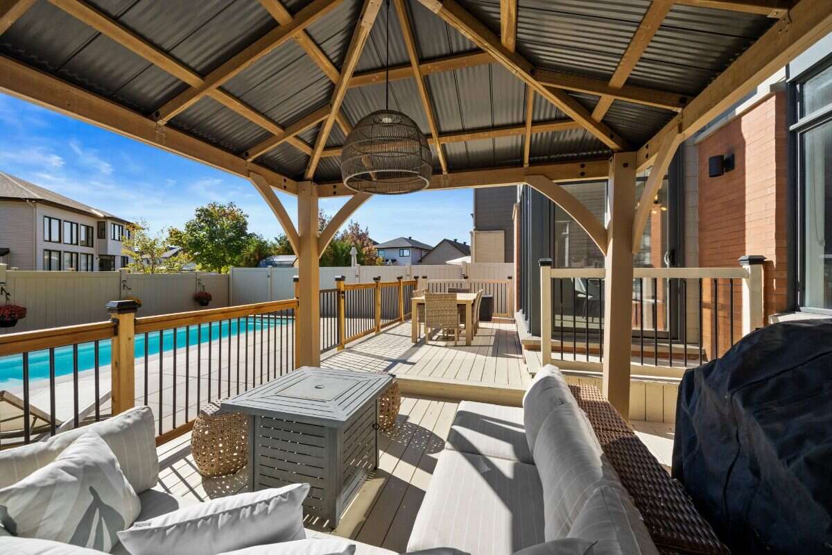 Beautifully Upgraded 4-Bedroom Home!
