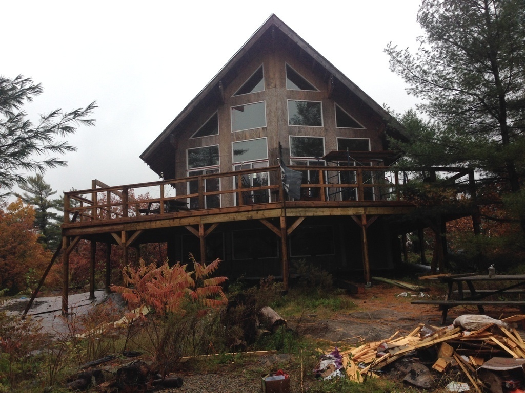 Recreational Property / House / Island / Island with Building(s) / Waterfront Property For Sale in Honey Harbour, ON - 3 bed, 1 bath