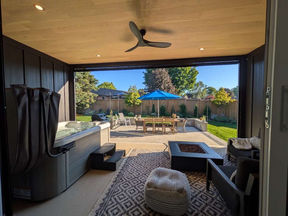 Bright, modern design, 3 bedroom bungalow 