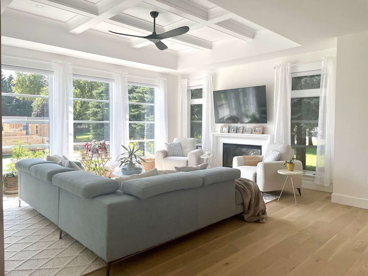 Bright, modern design, 3 bedroom bungalow 