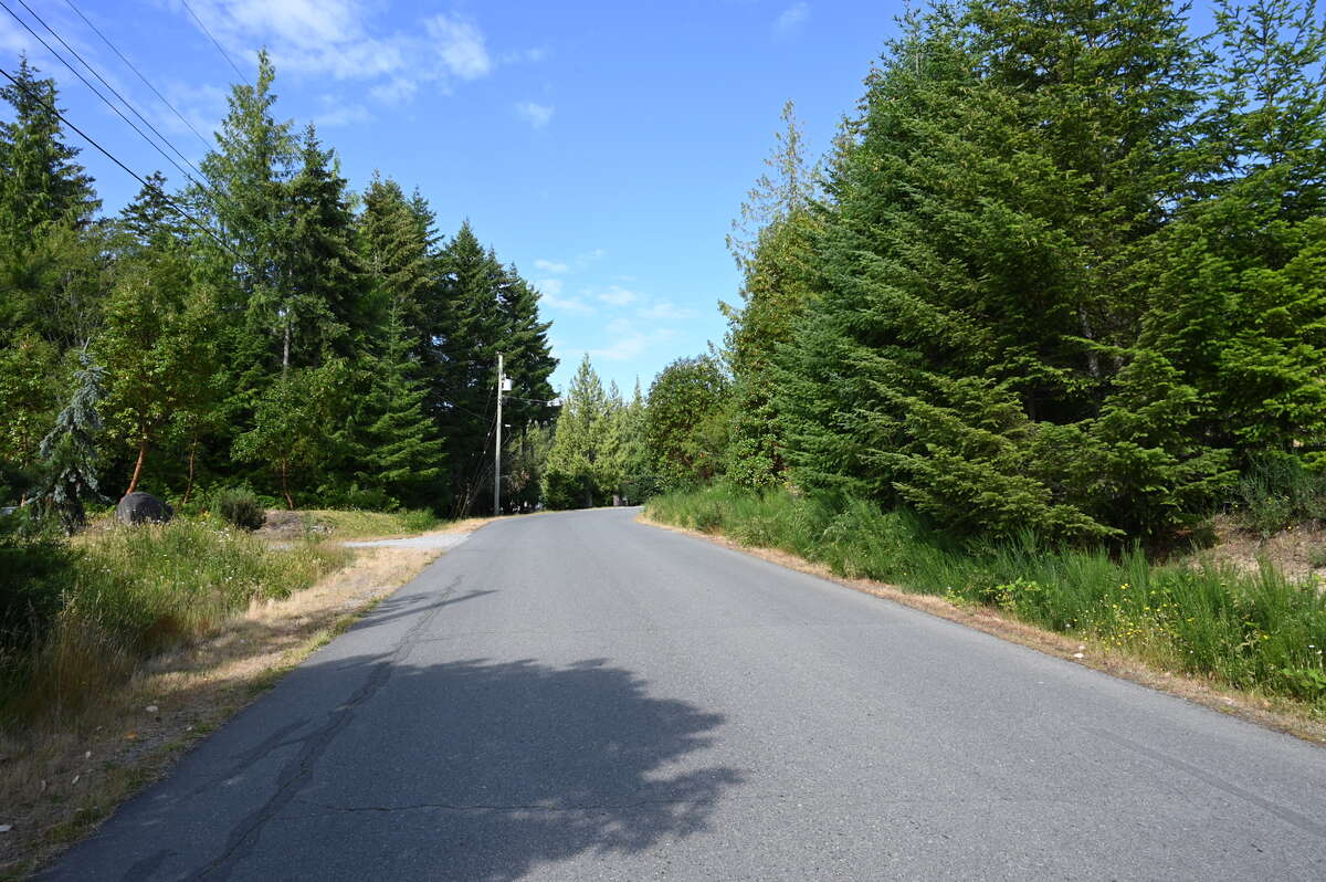 Looking West on Courtney Way
