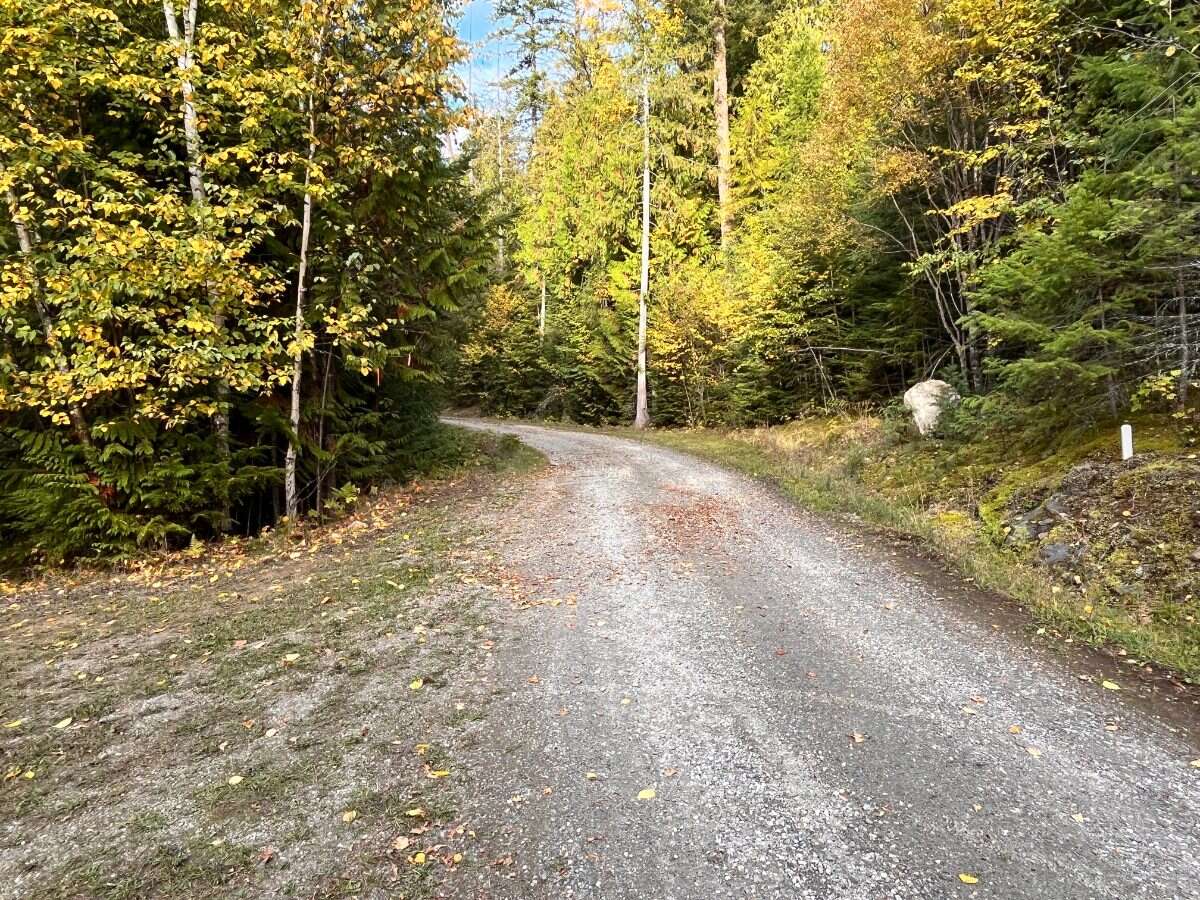 Private Waterfront 300ft. 7.2 acres ready to build
