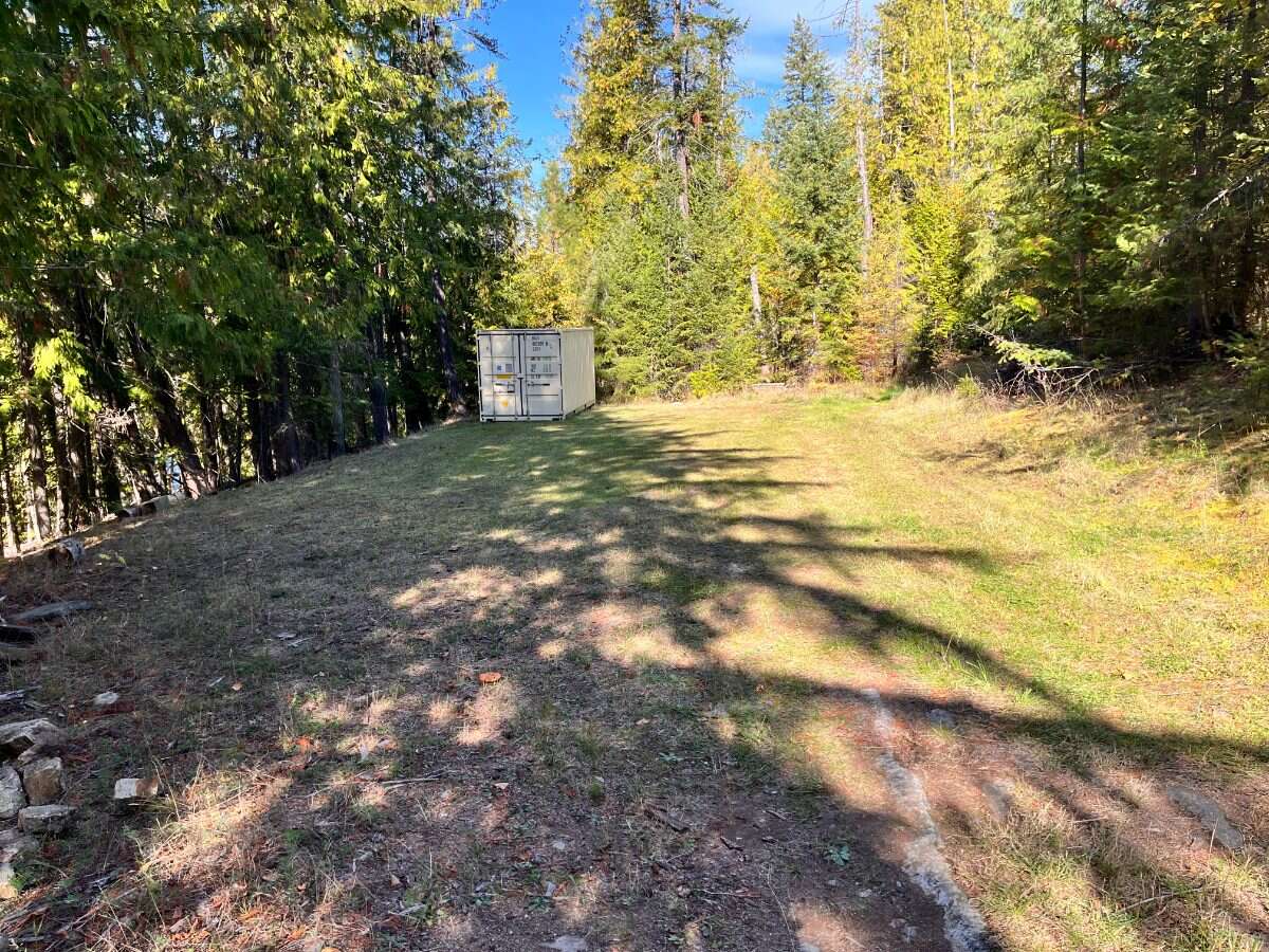 Private Waterfront 300ft. 7.2 acres ready to build