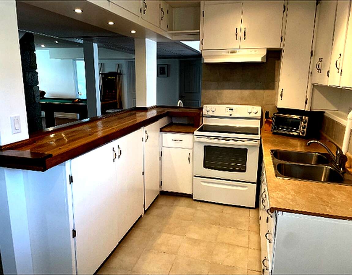 Home with mother in-law suite, shop ,garage