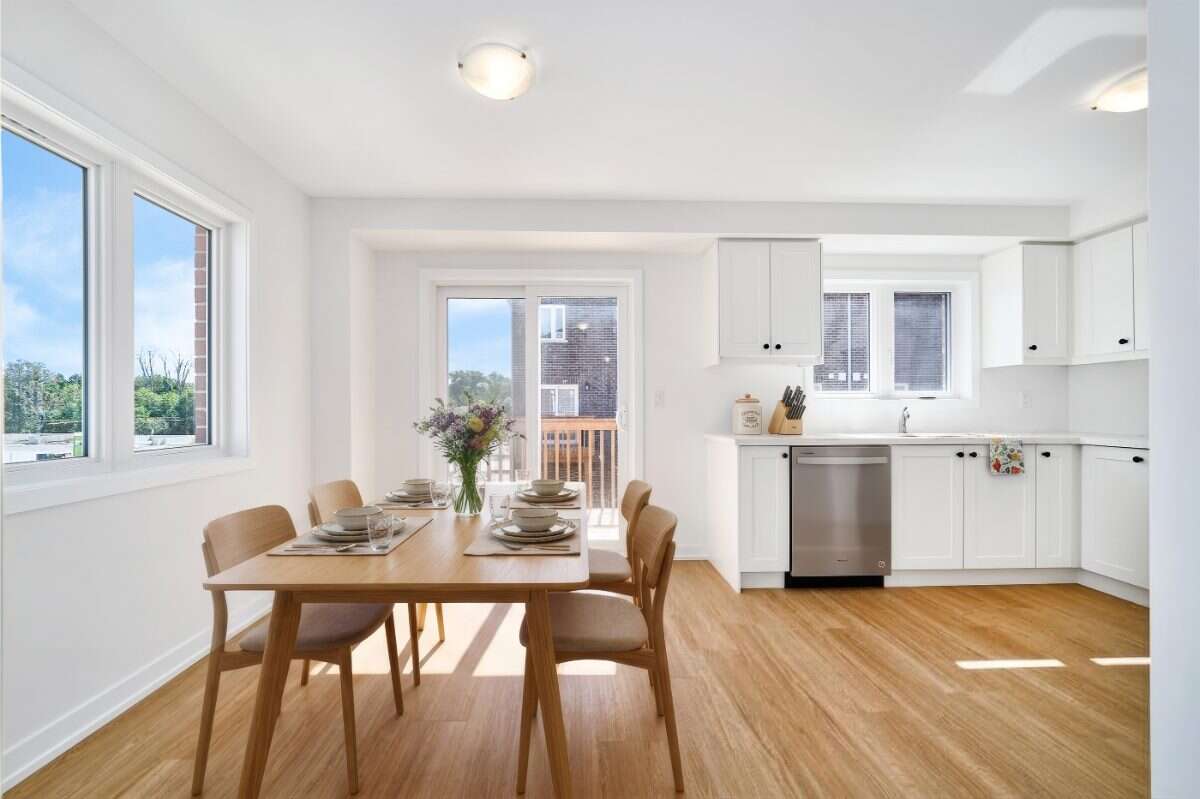 Move-In Ready 3-Bedroom End Unit in Newcastle