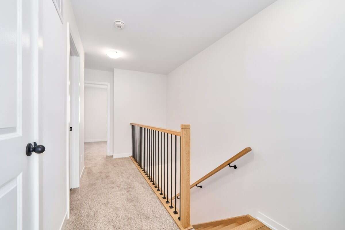 Move-In Ready 3-Bedroom End Unit in Newcastle