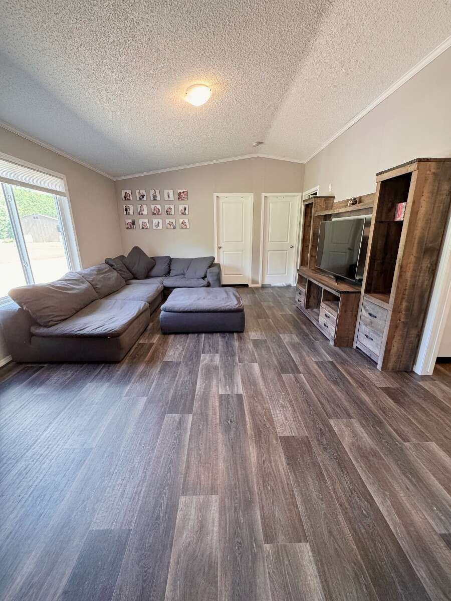 Rural Acreage With Spacious Home & Commercial Shop