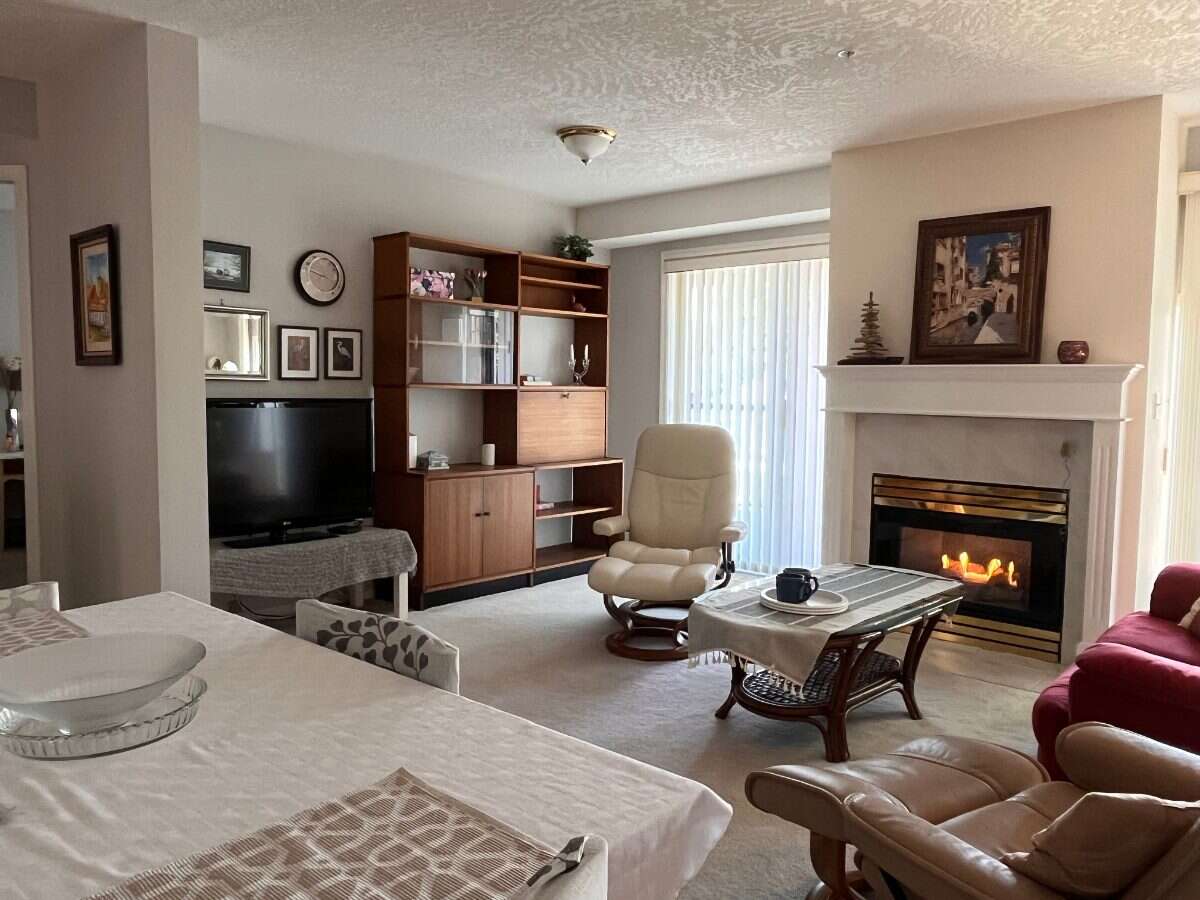 2 bedroom, top floor condo in Cook St Village