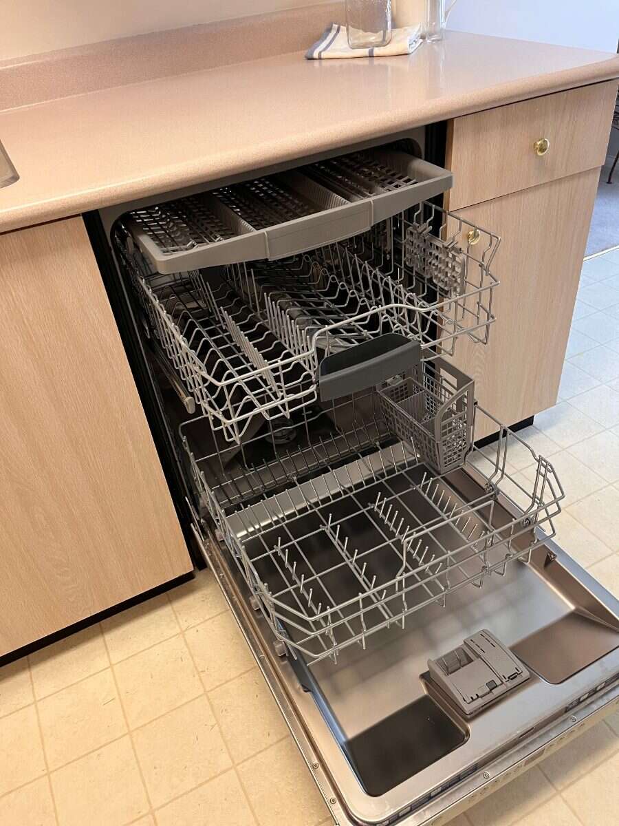 2 bedroom, top floor condo in Cook St Village