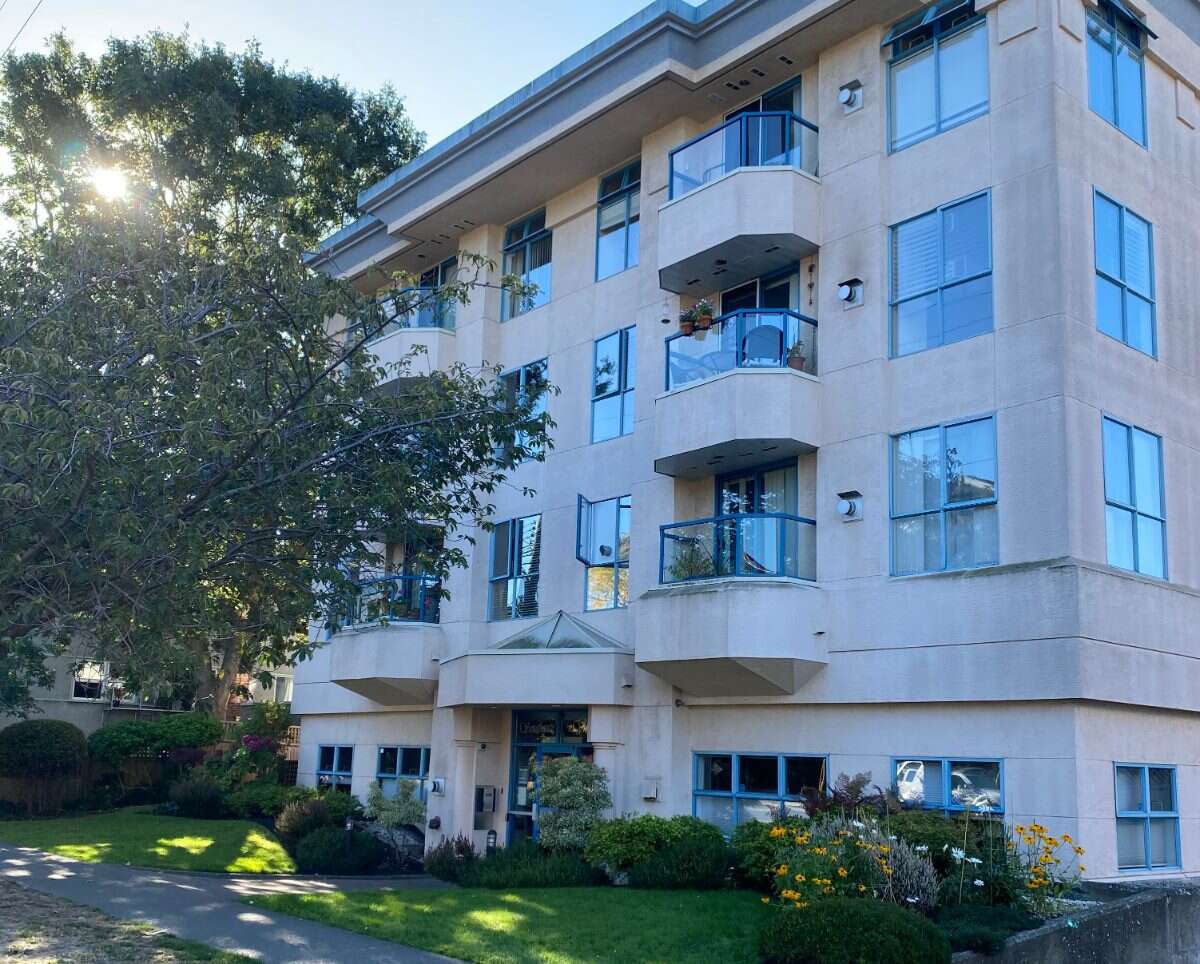 2 bedroom, top floor condo in Cook St Village