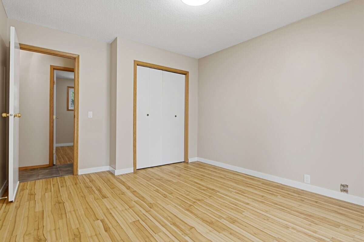 Well-established family home! 