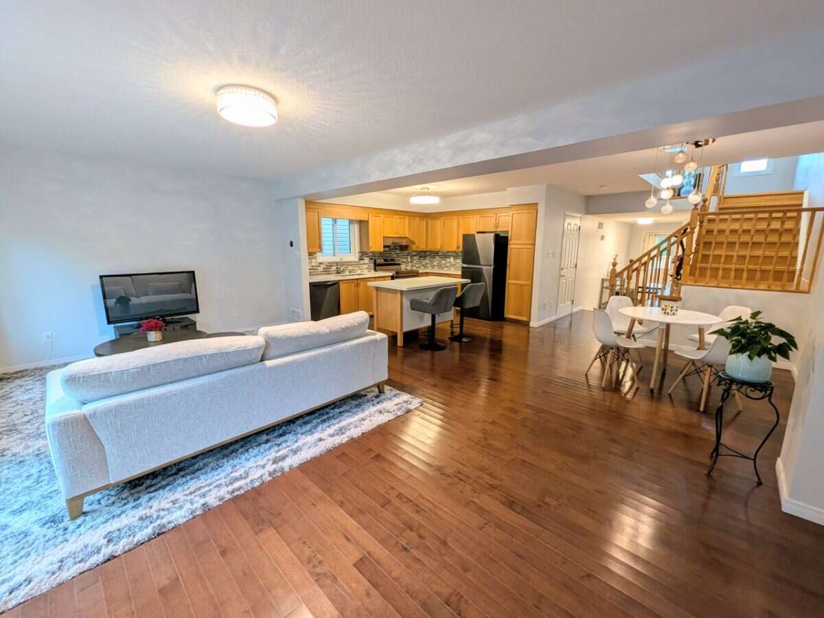 3 + 1 Bedroom Detached Home in Laurelwood Waterloo