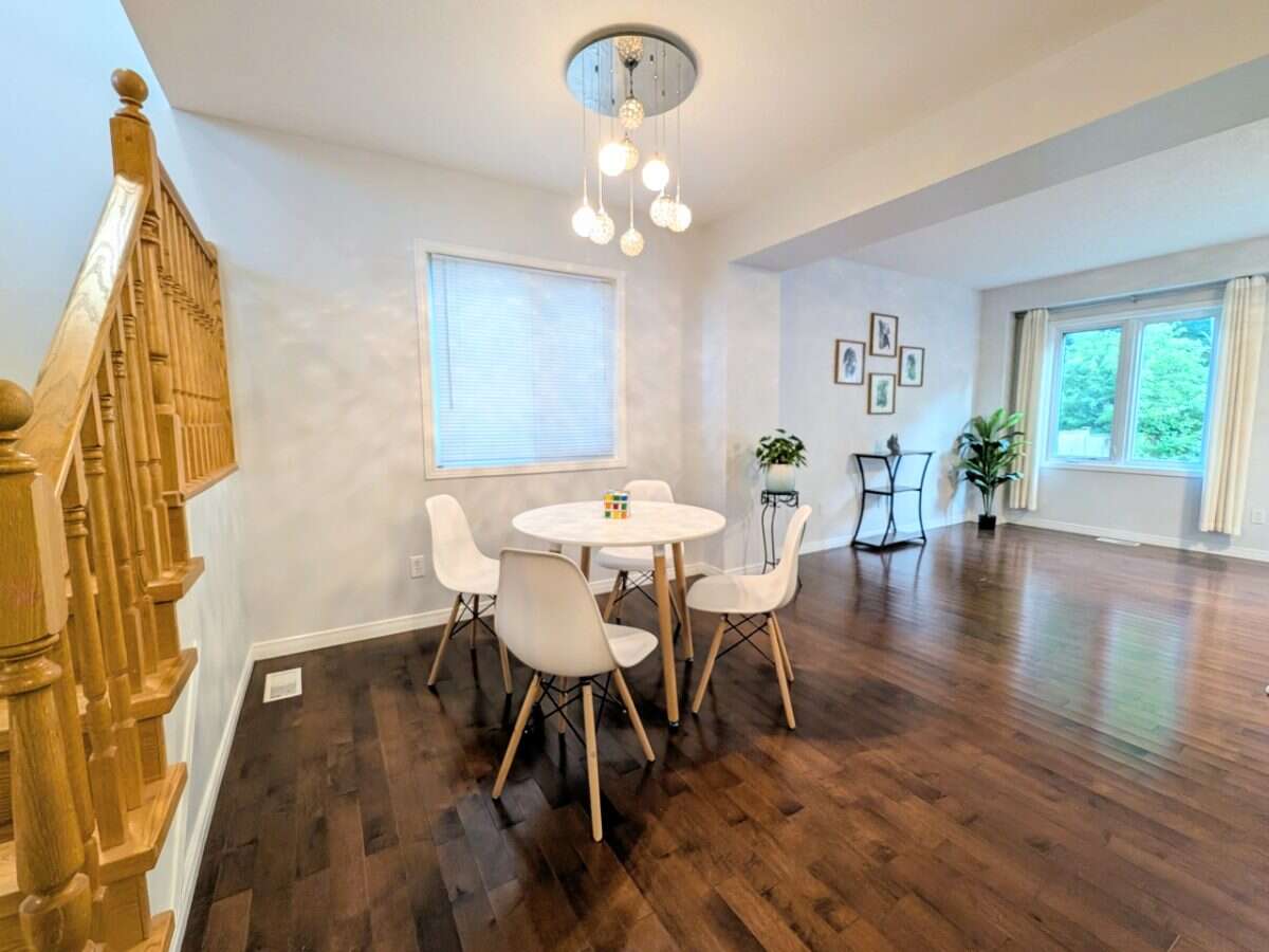 3 + 1 Bedroom Detached Home in Laurelwood Waterloo