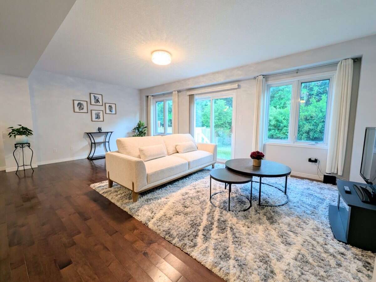 3 + 1 Bedroom Detached Home in Laurelwood Waterloo
