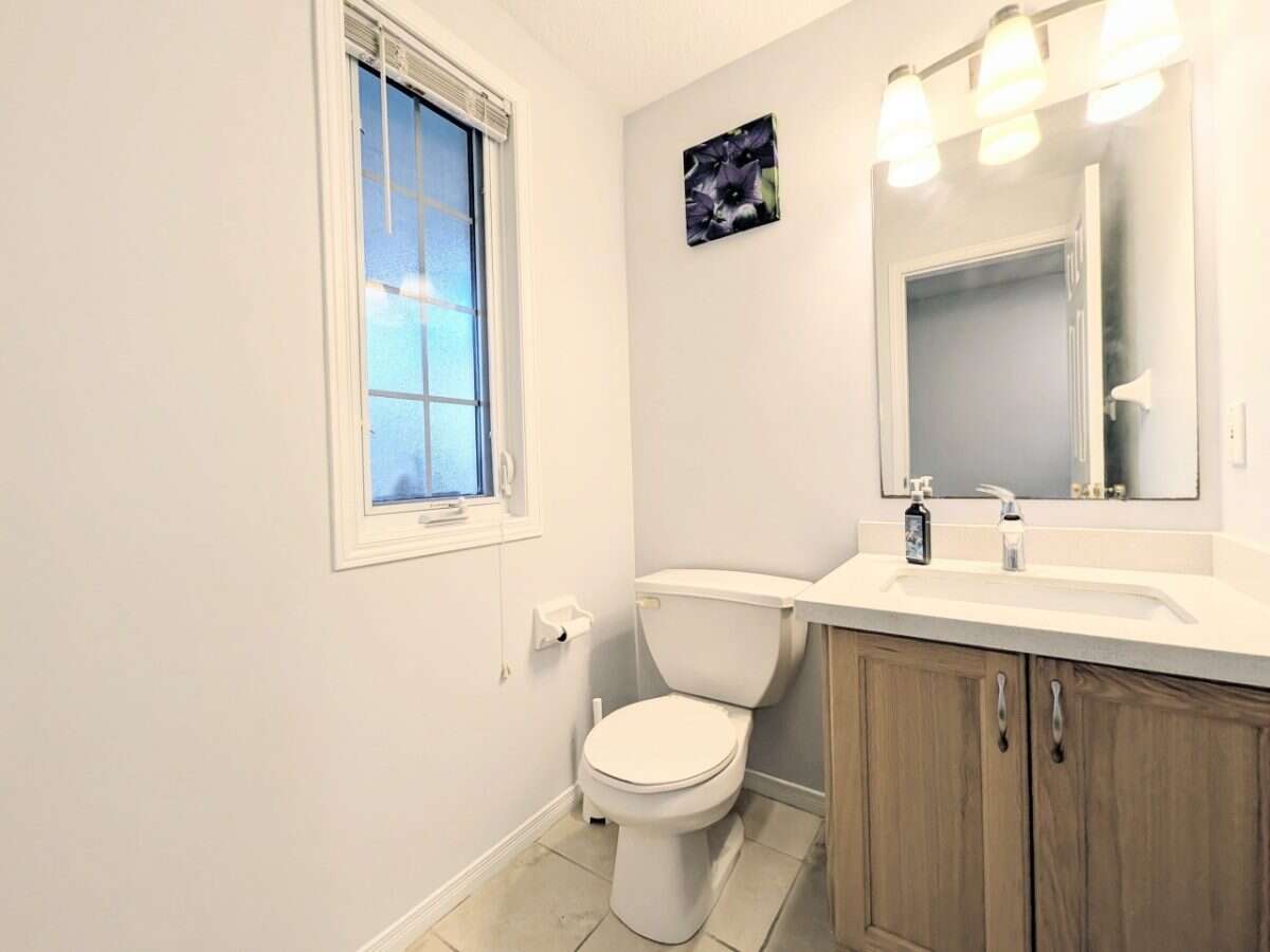 3 + 1 Bedroom Detached Home in Laurelwood Waterloo