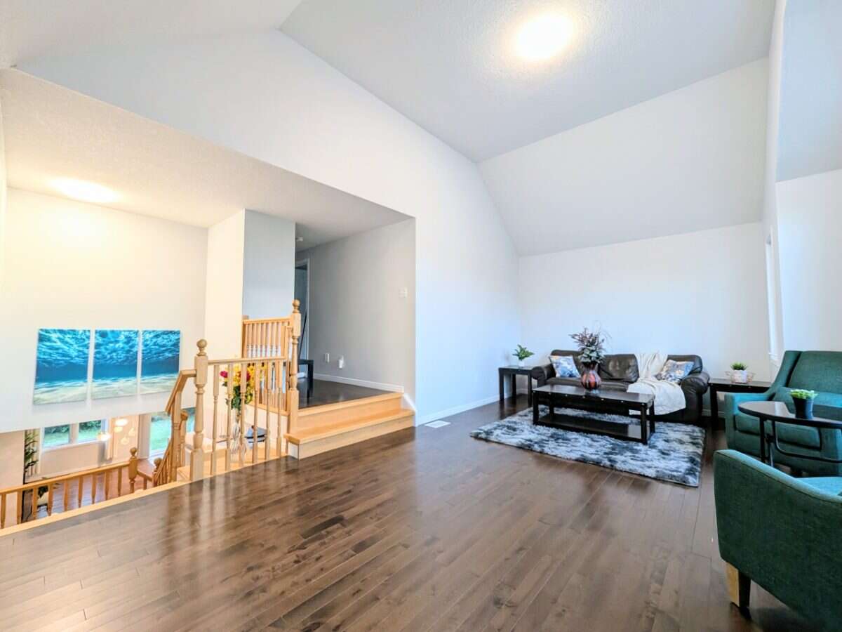 3 + 1 Bedroom Detached Home in Laurelwood Waterloo