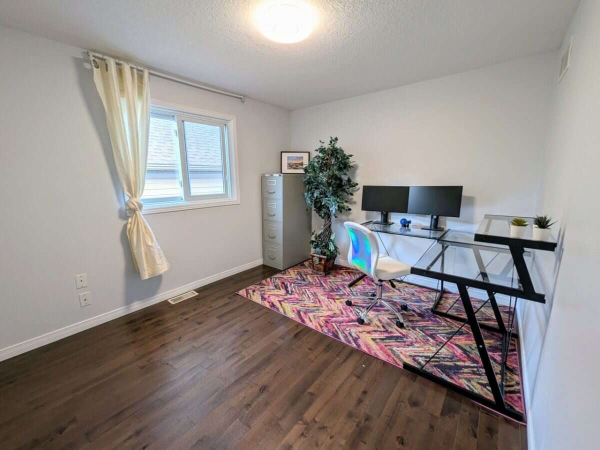 3 + 1 Bedroom Detached Home in Laurelwood Waterloo