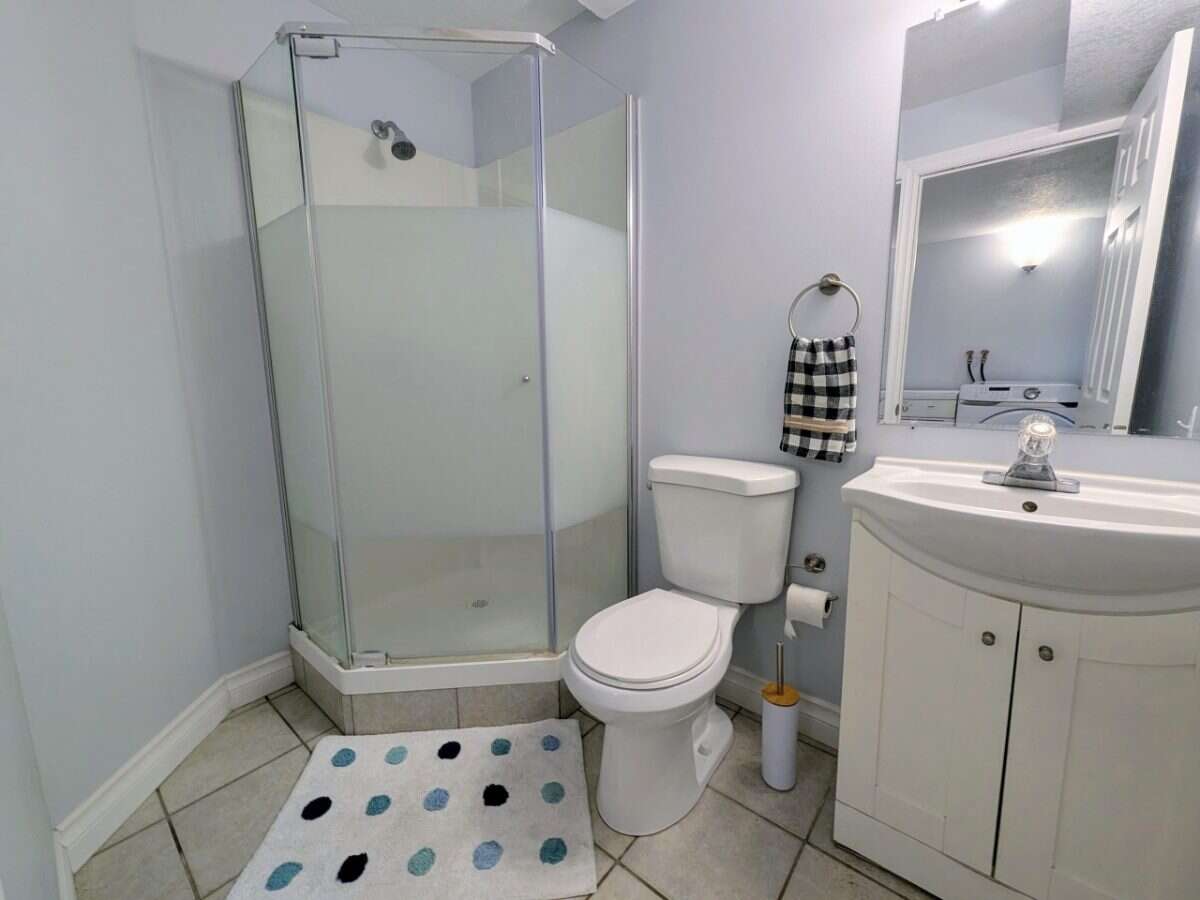 3 + 1 Bedroom Detached Home in Laurelwood Waterloo