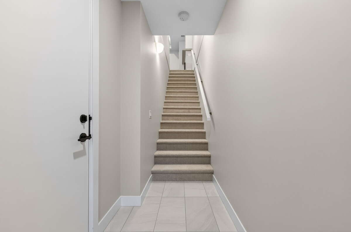 Lower level Entrance