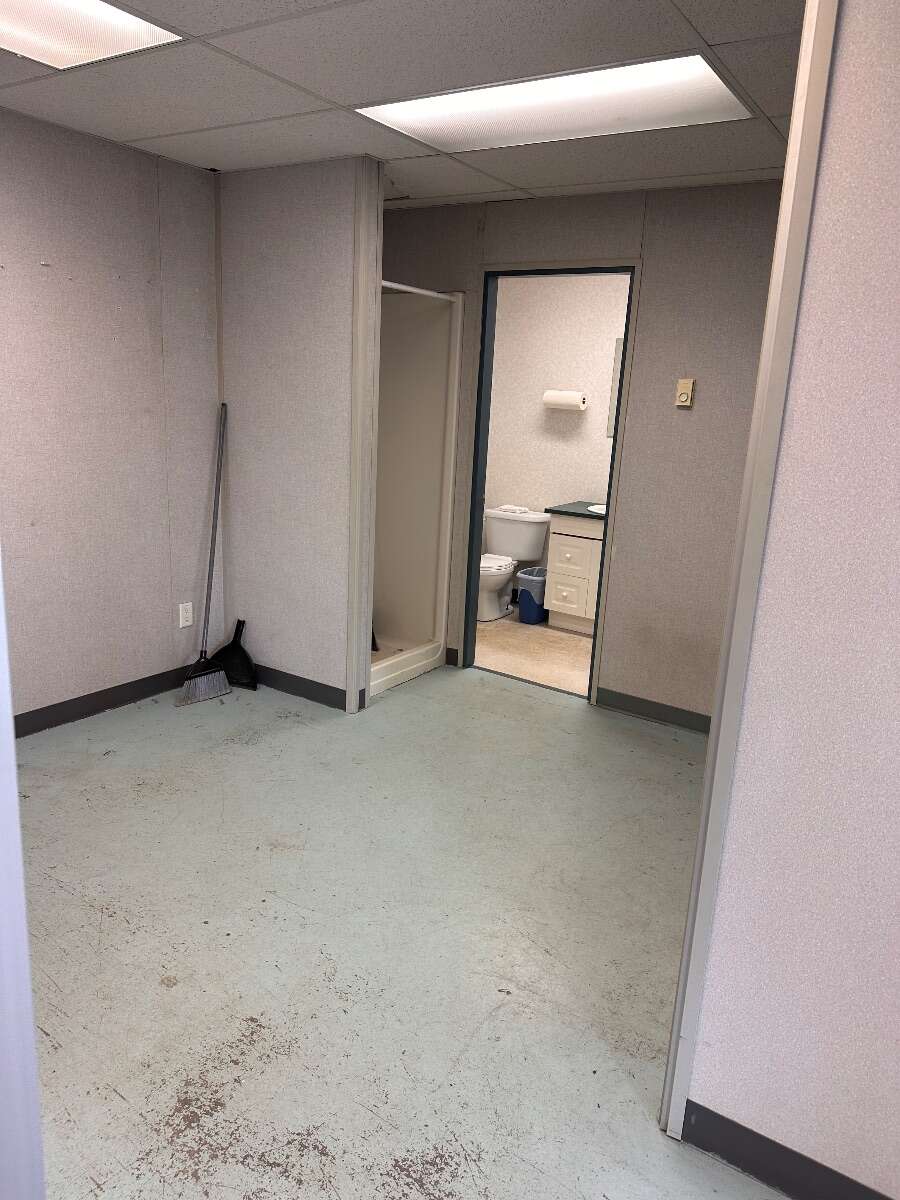2,000 Sq. Ft. Industrial/Commercial Space