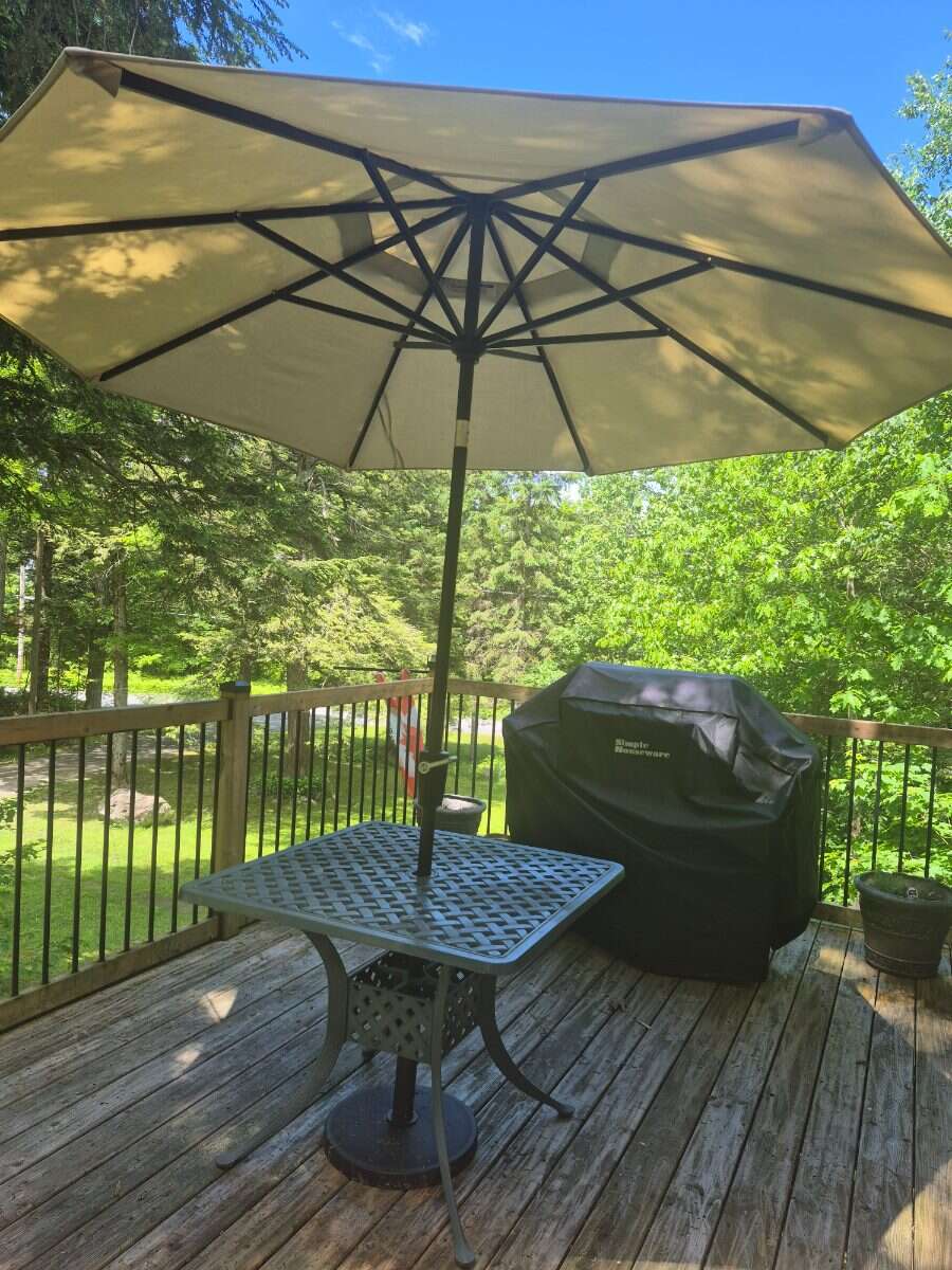 Country Home in McKellar near Golf Course