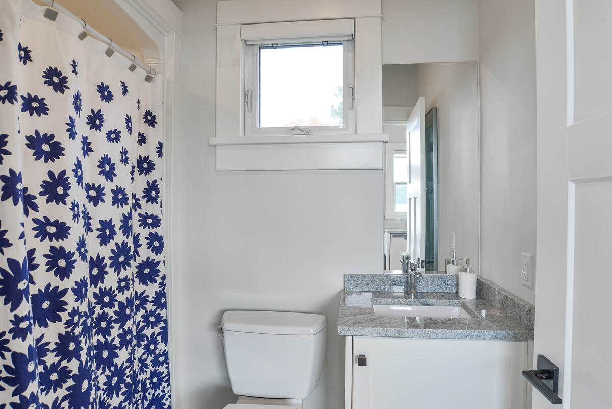 Shoreline Cabin Washroom