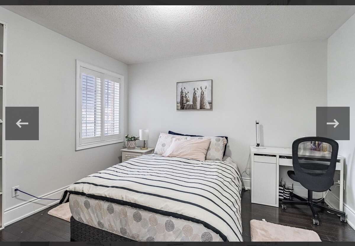 11 bedrooms detached home