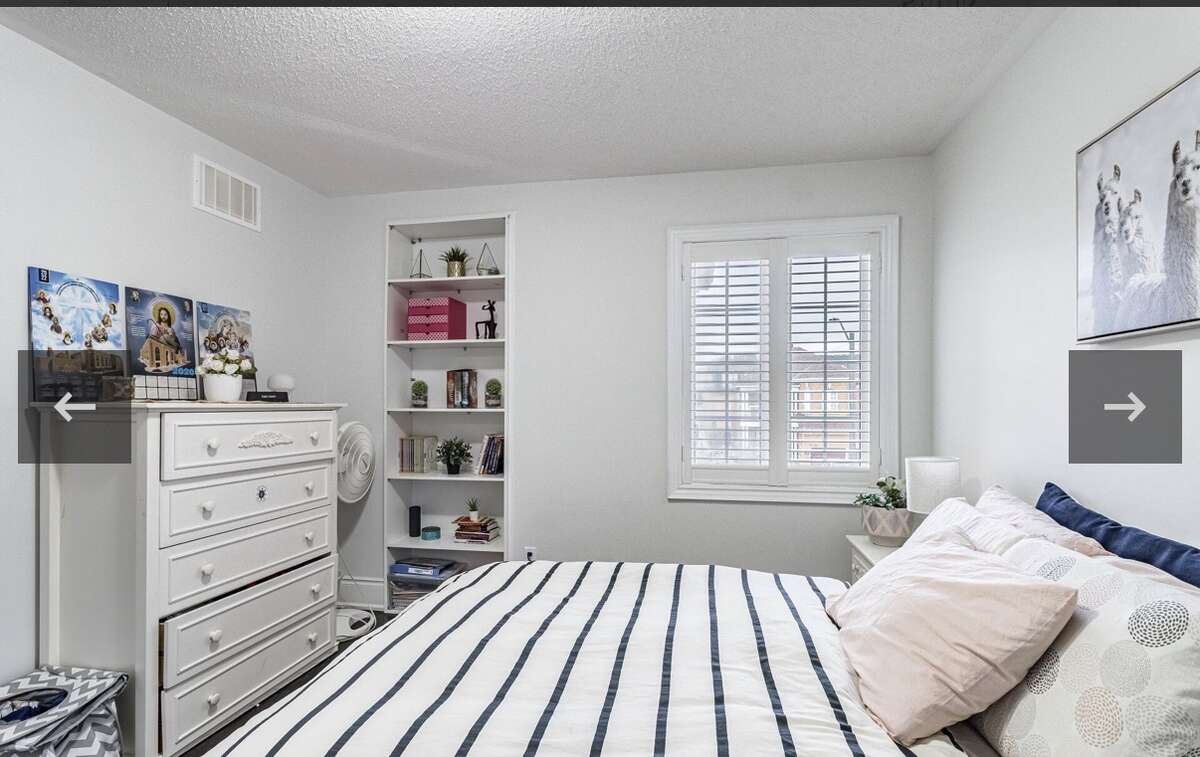 11 bedrooms detached home