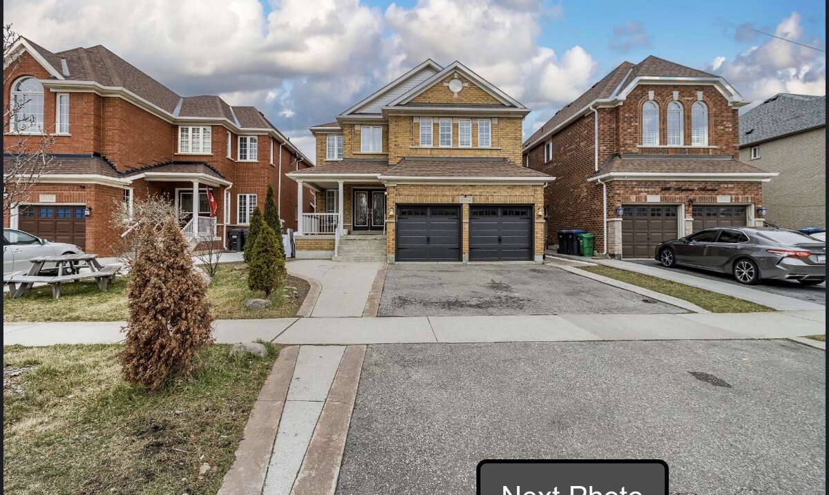 11 bedrooms detached home