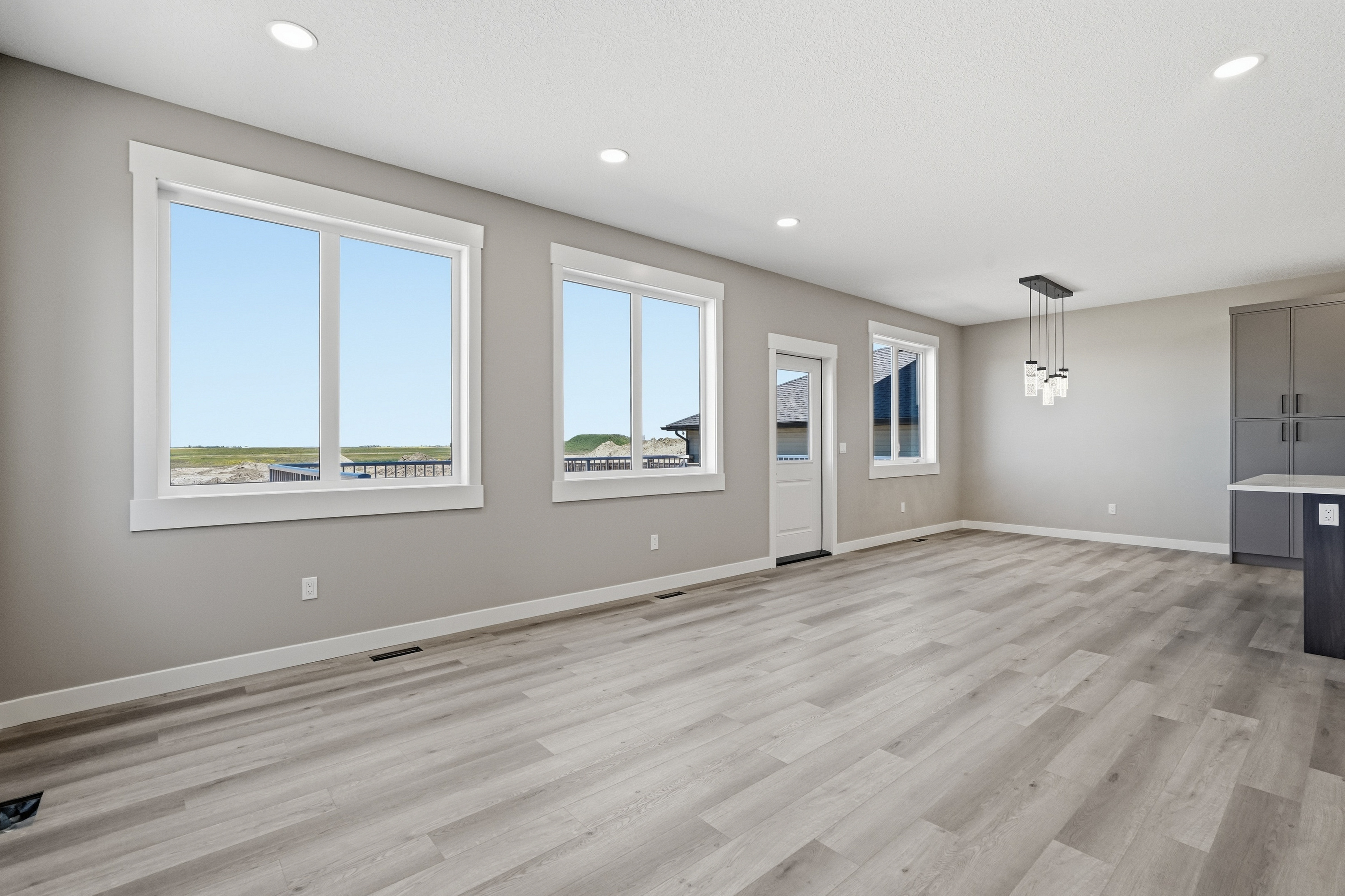 Beautiful newly-built family home