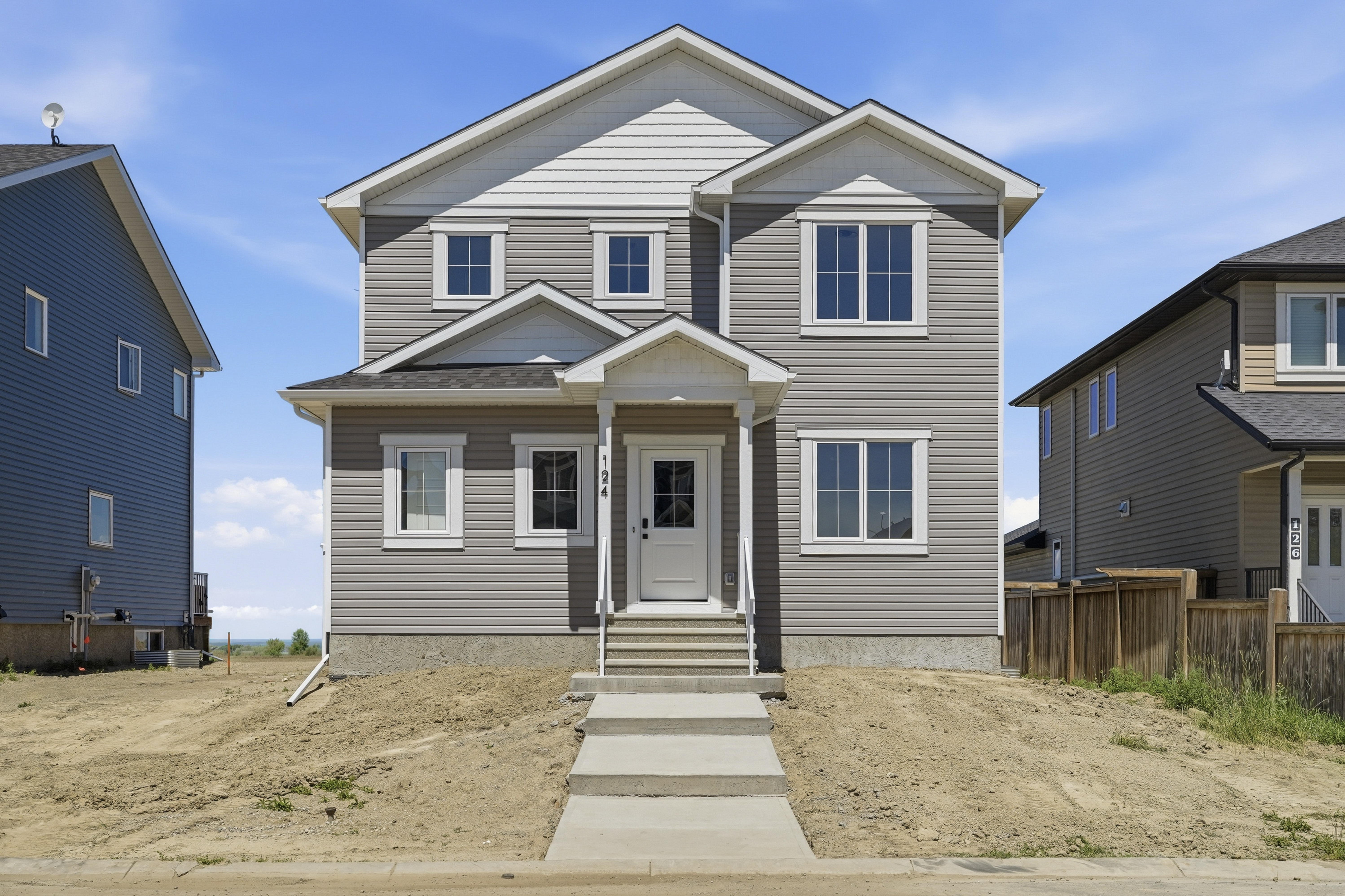 124 Coote St