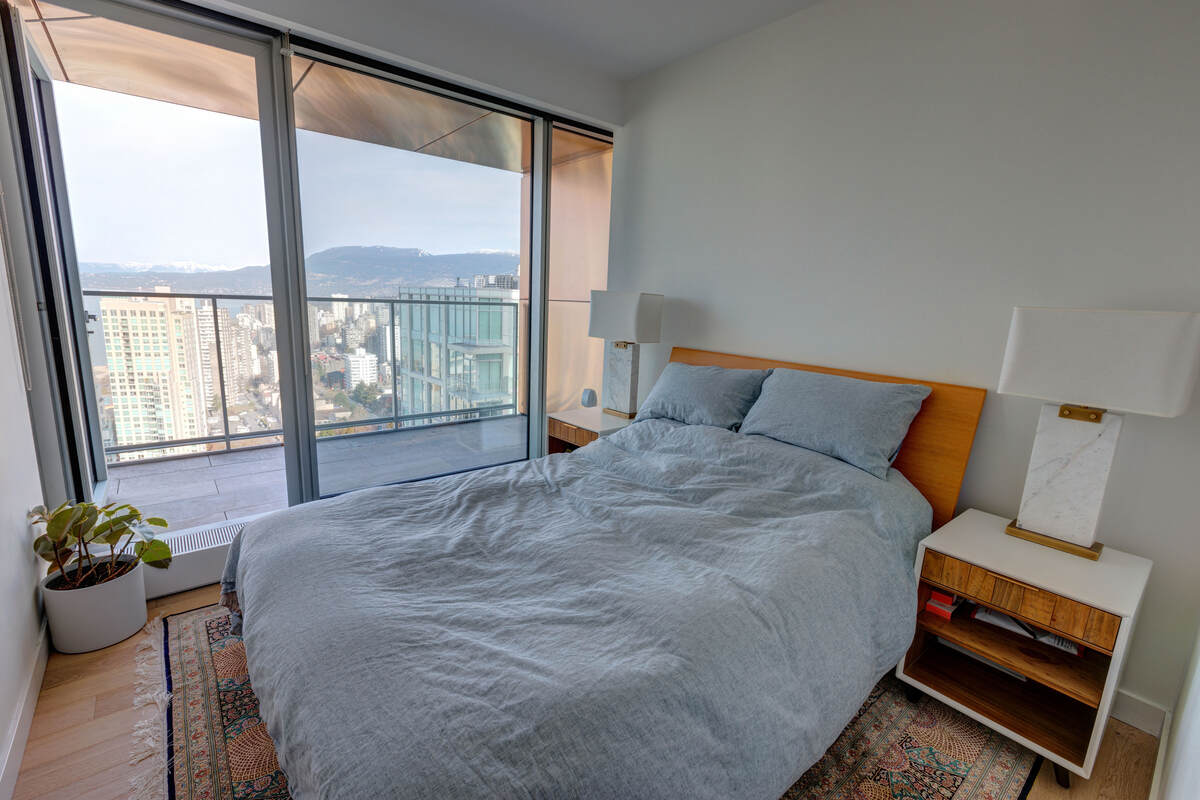 English Bay Sunset from the second bedroom