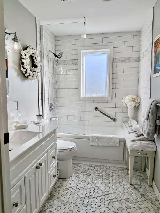 Bright spacious quiet retreat!