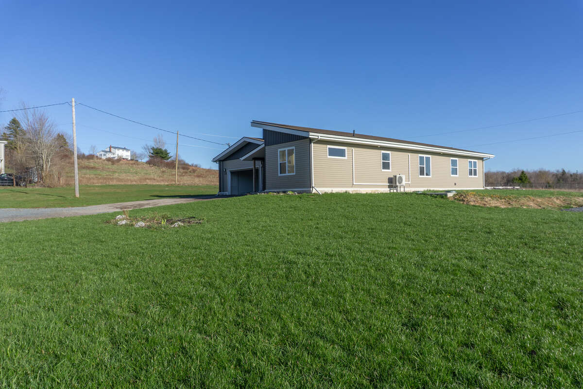 High end Rural Living!